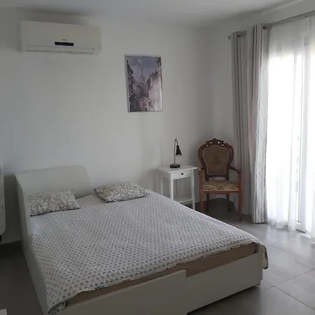 Gorgeous Studio Apartment